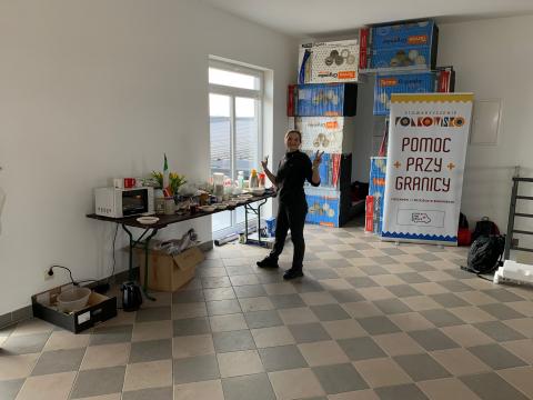 Das Büro in Ciesanow: Ehrenamtliche sorgen für warmes Essen und Getränke!