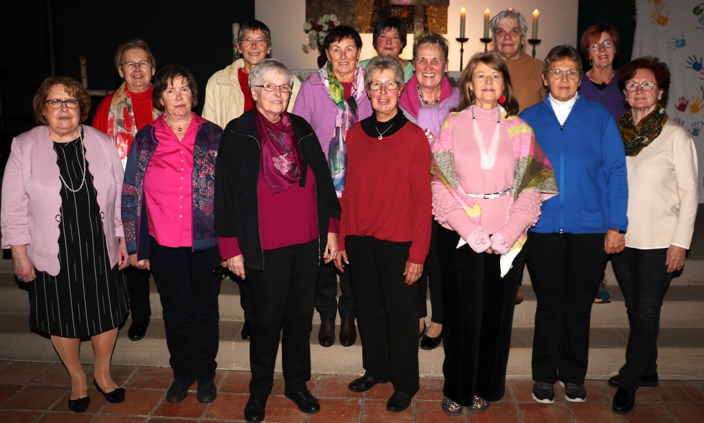 Der Projektchor der Gemeinde bringt Leben in die Bude!