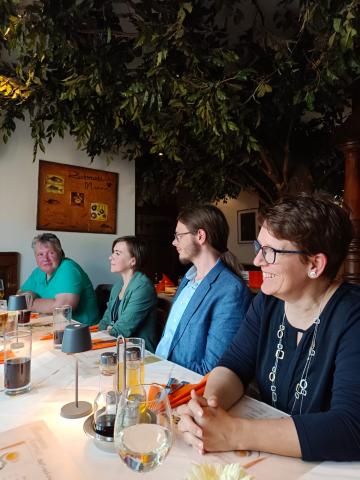 Übergabe der Amtsgeschäfte mit einem gemütlichen Abendessen